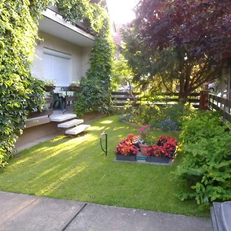 - Balaton 20084 * באלאטונסארסו