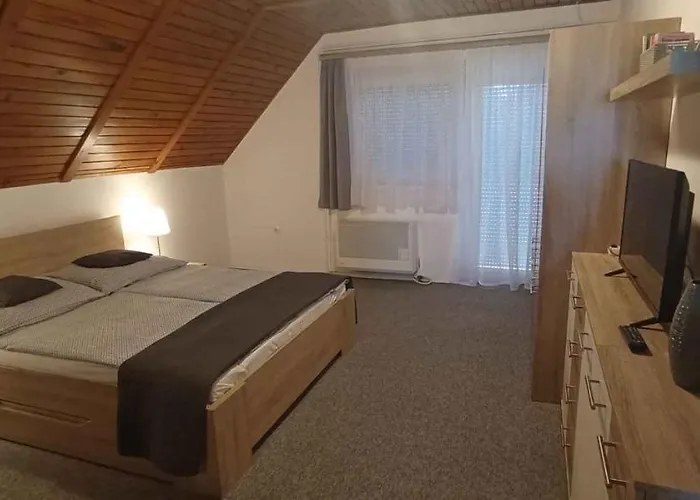 - Balaton 20084 Lägenhet *